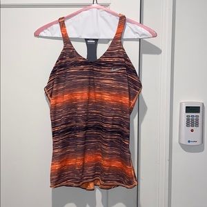 Nike built in bra workout tank